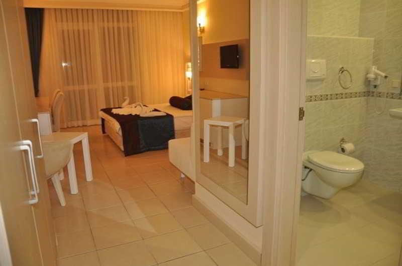 Blue Moon Hotel Bodrum Exterior photo